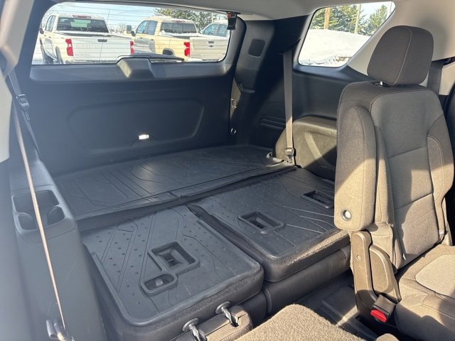 Used 2020 Chevrolet Traverse LT w/ Driver Confidence II Package image 23