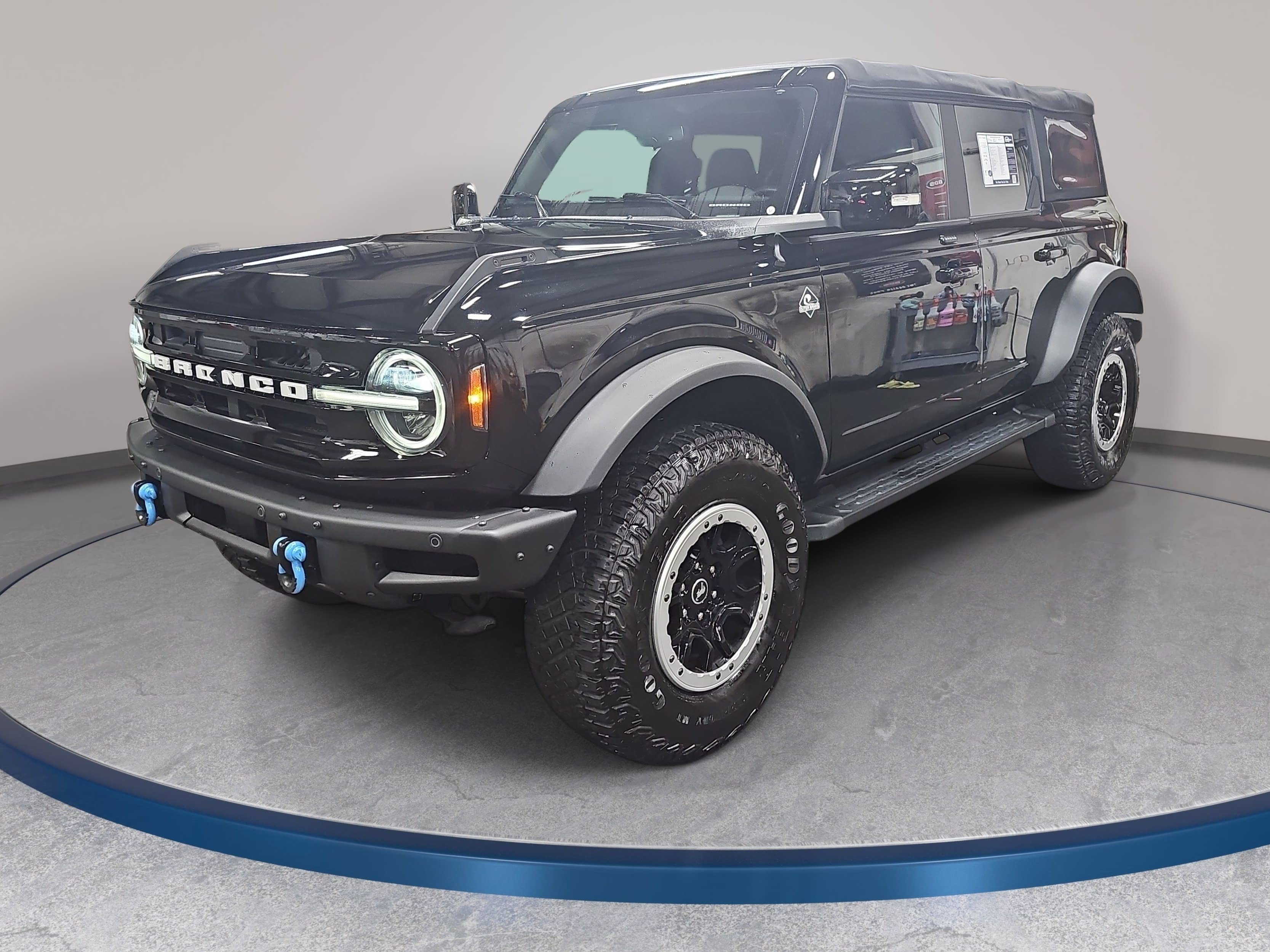 Used 2022 Ford Bronco Outer Banks w/ Sasquatch Package AWD/4WD video 1