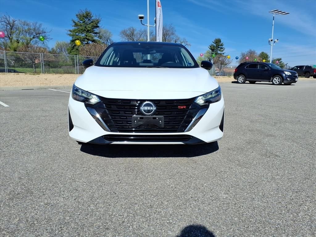 Used 2024 Nissan Sentra SR w/ SR Premium Package image 10
