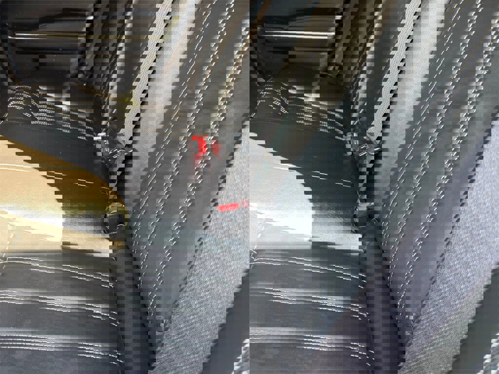 Used 2019 Chrysler 300 S image 30