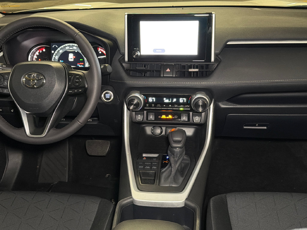 Used 2025 Toyota RAV4 XLE w/ Convenience Package AWD/4WD image 16