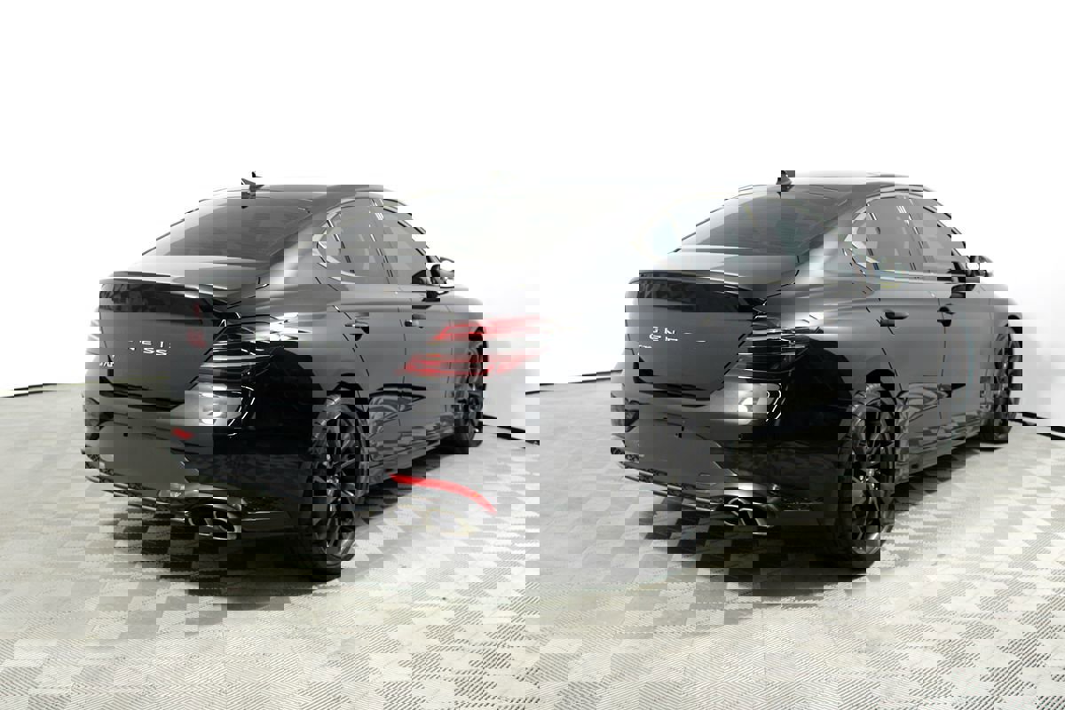 Used 2023 Genesis G70 2.0T w/ Sport Prestige Package image 38