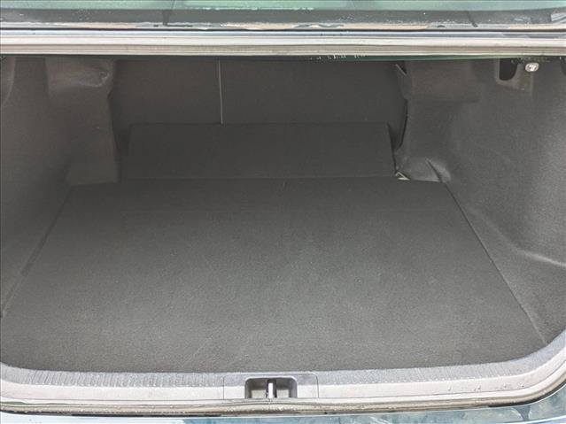 Used 2021 Toyota Camry LE FWD image 6