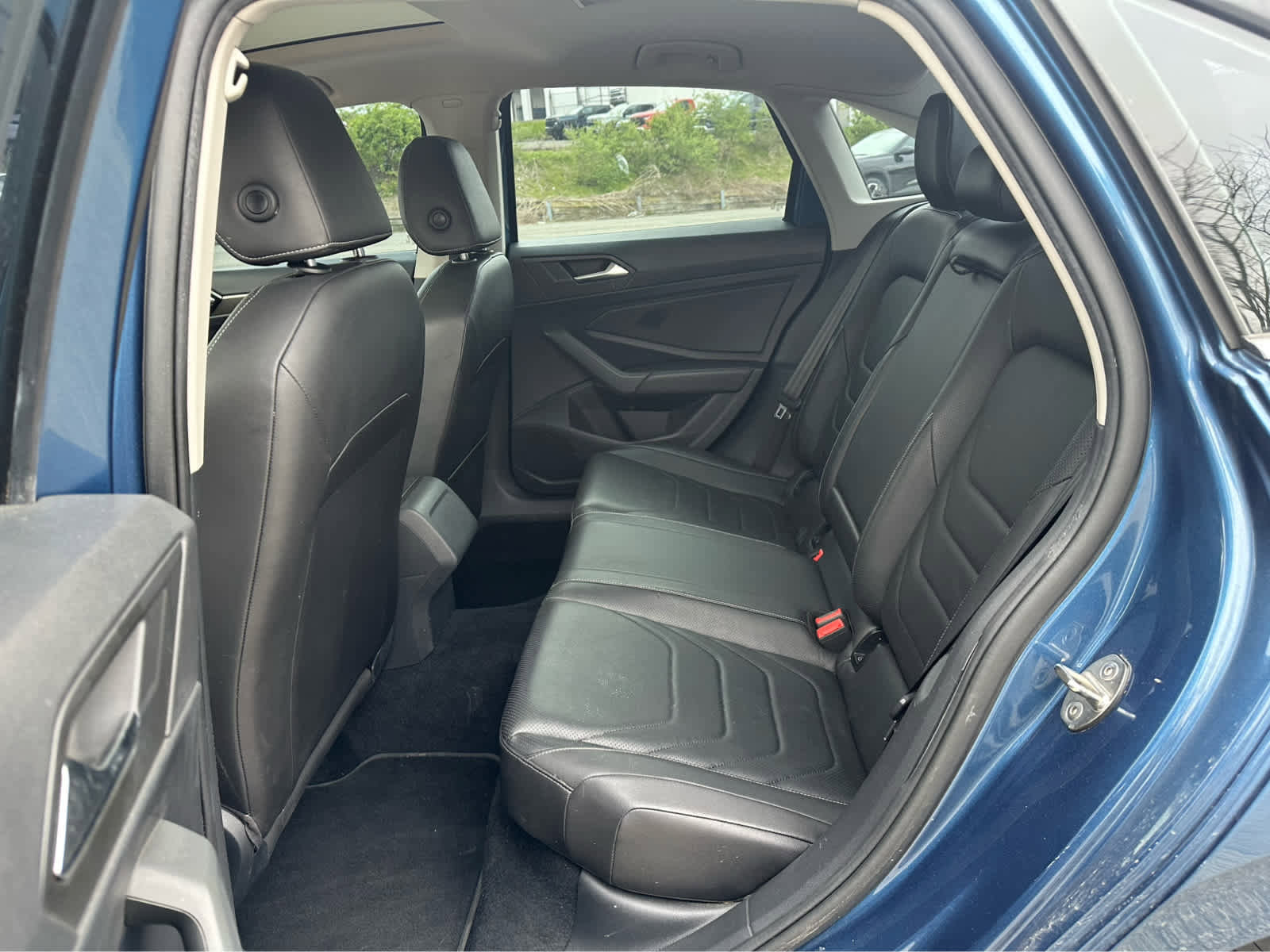 Used 2019 Volkswagen Jetta SEL Premium image 24