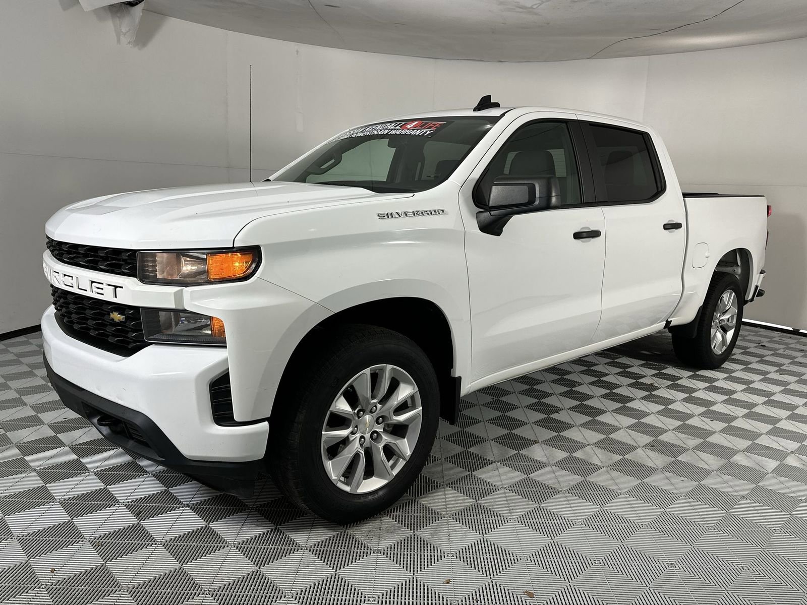 Used 2021 Chevrolet Silverado 1500 Custom RWD image 4