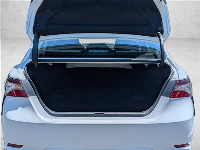 Used 2023 Toyota Camry SE FWD image 6