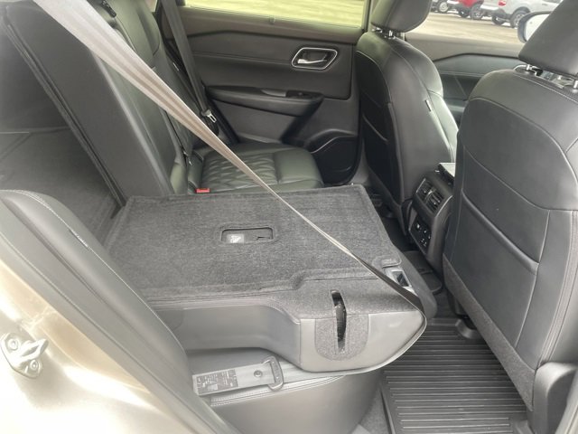 Used 2023 Nissan Rogue Platinum w/ Platinum Premium Package image 57