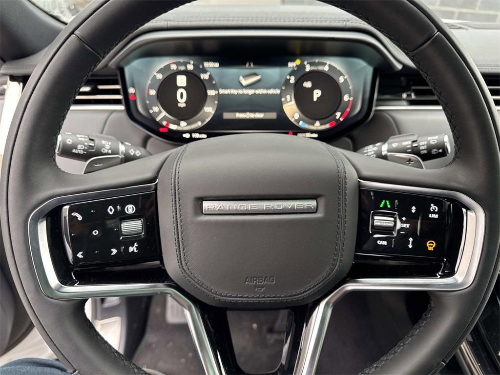 New 2025 Land Rover Range Rover Sport SE image 24