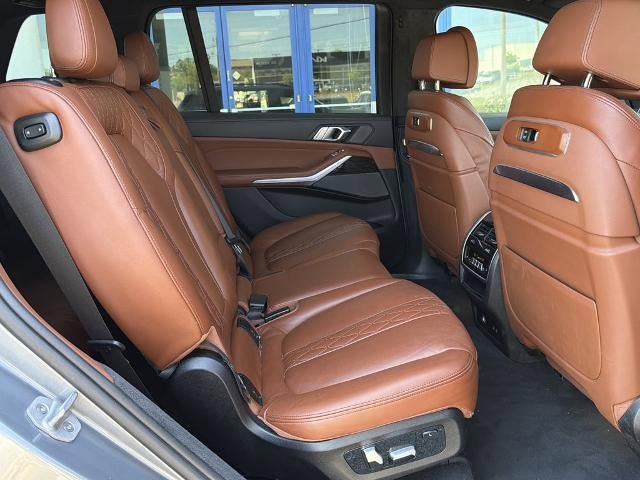 Used 2024 BMW X7 xDrive40i w/ M Sport Package AWD/4WD image 15