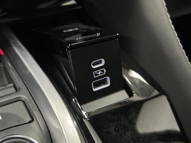 Used 2023 Acura MDX SH-AWD w/ Advance Package image 24