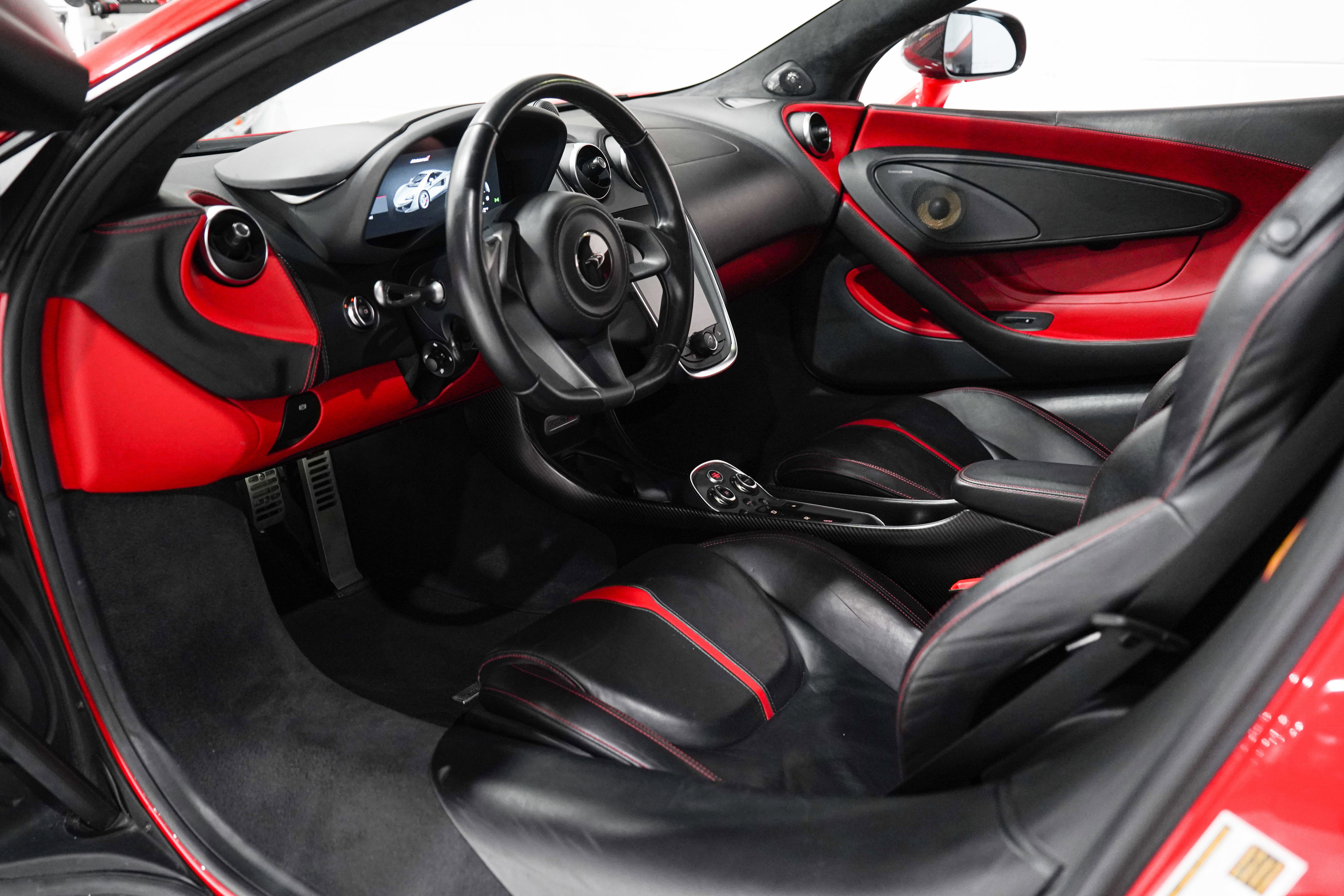 Used 2017 McLaren 570S Coupe RWD image 2
