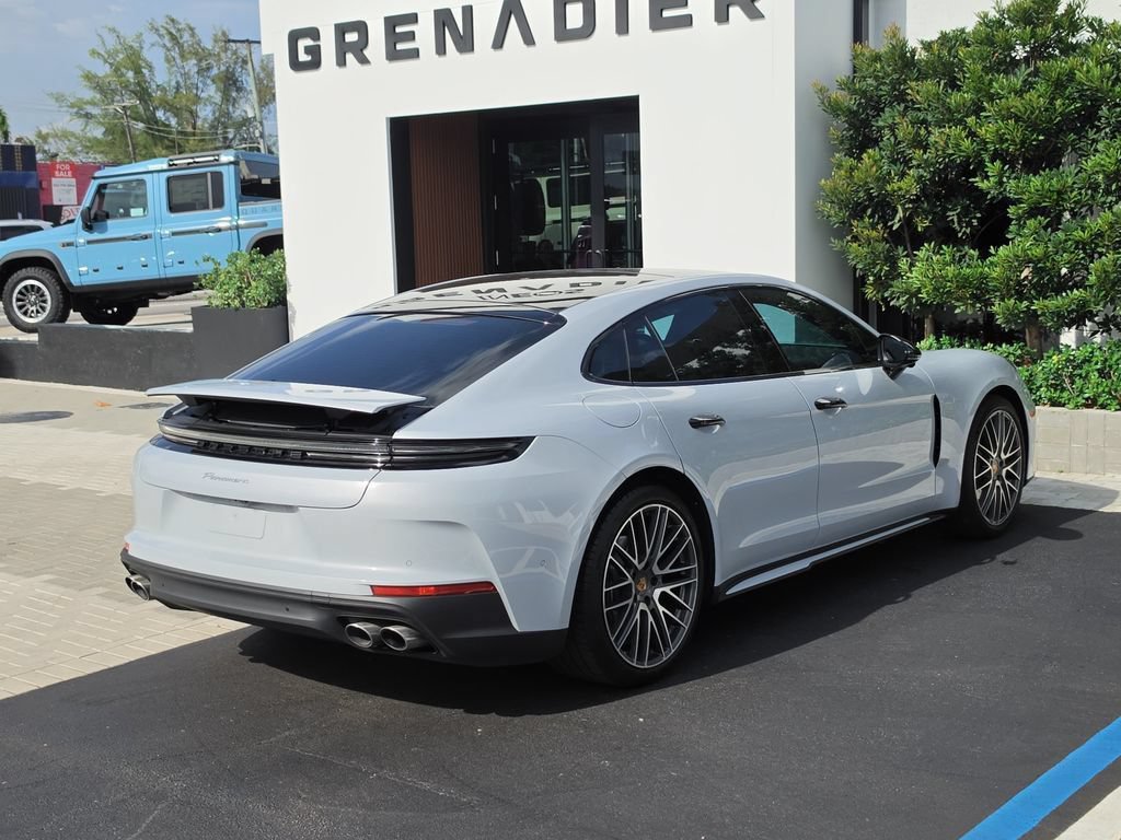 Used 2024 Porsche Panamera w/ Premium Package RWD image 4