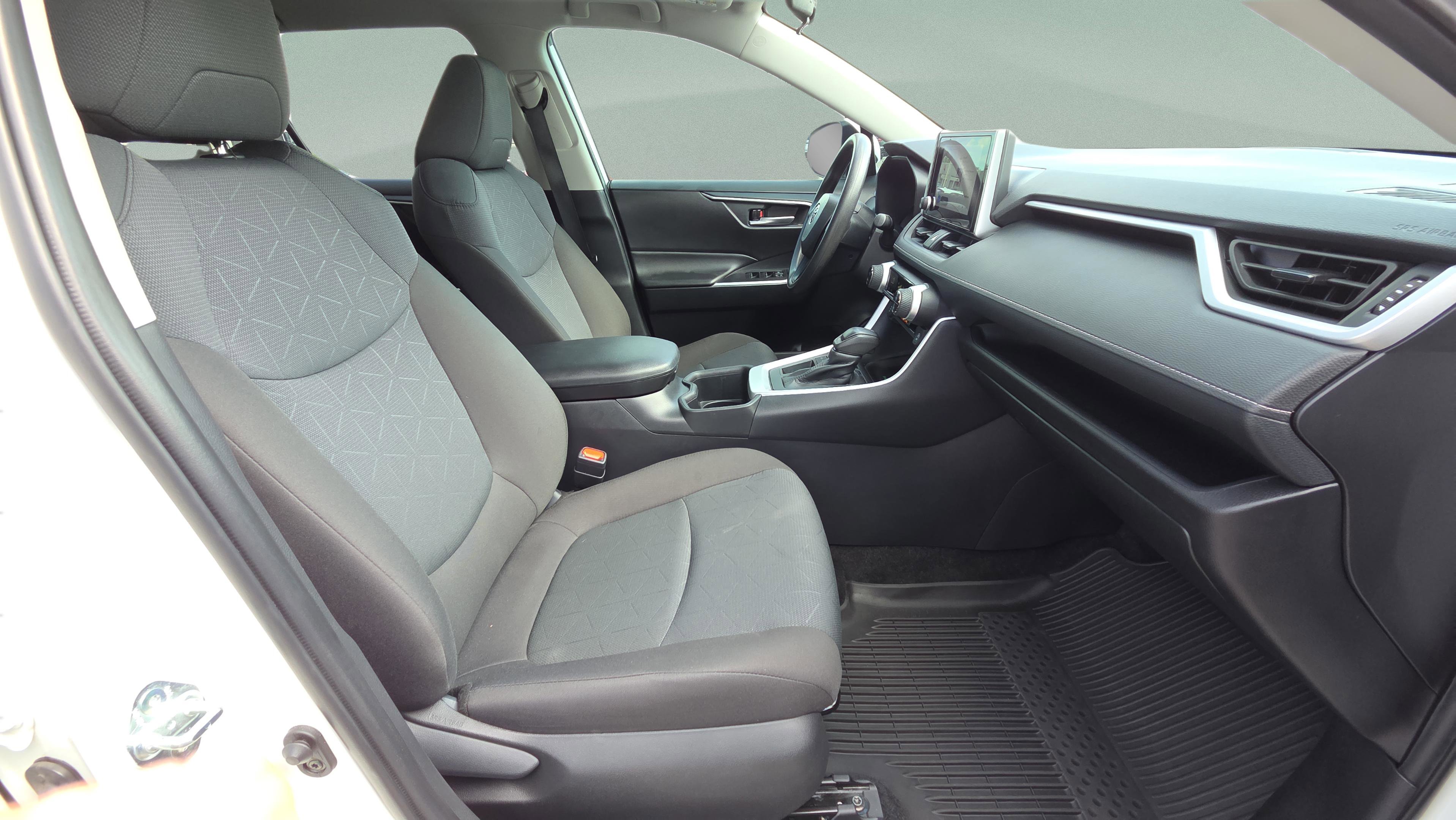 Certified 2024 Toyota RAV4 XLE FWD image 16