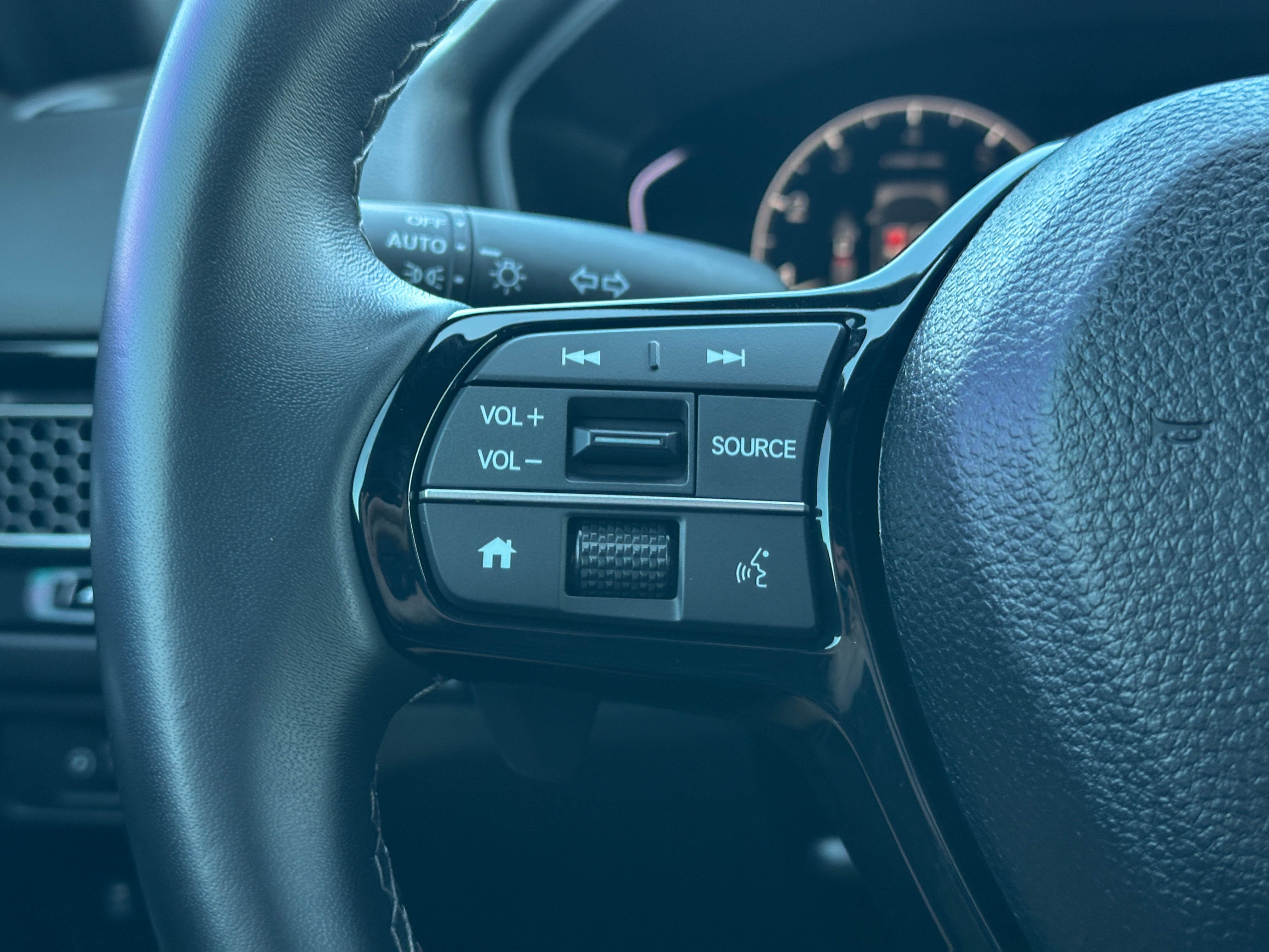 Used 2025 Honda Civic Sport image 30