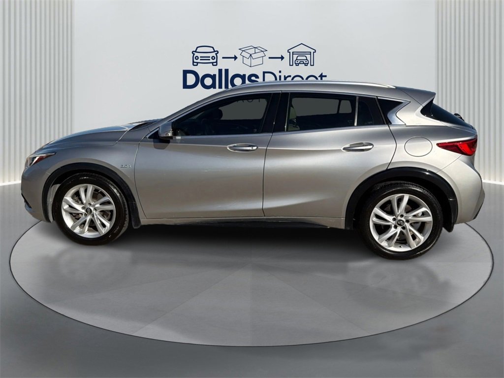 Used 2017 INFINITI QX30 Premium w/ Cargo Package image 8