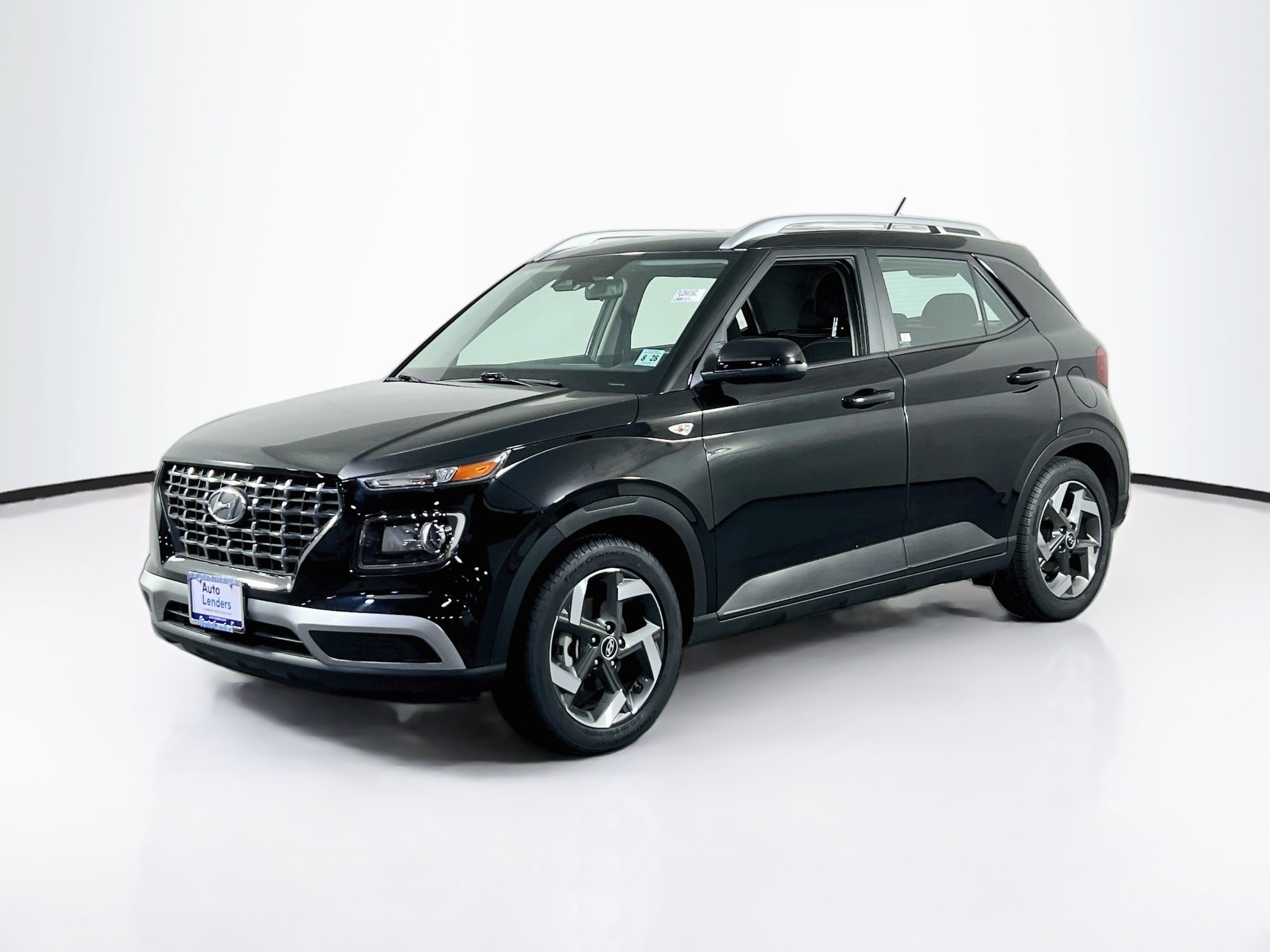 Used 2023 Hyundai Venue SEL w/ Cargo Package
