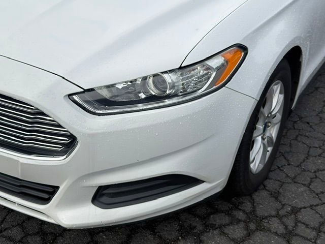 Used 2015 Ford Fusion S FWD image 13