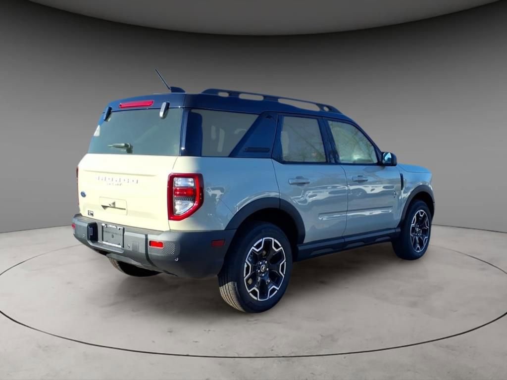 New 2025 Ford Bronco Sport Outer Banks image 9