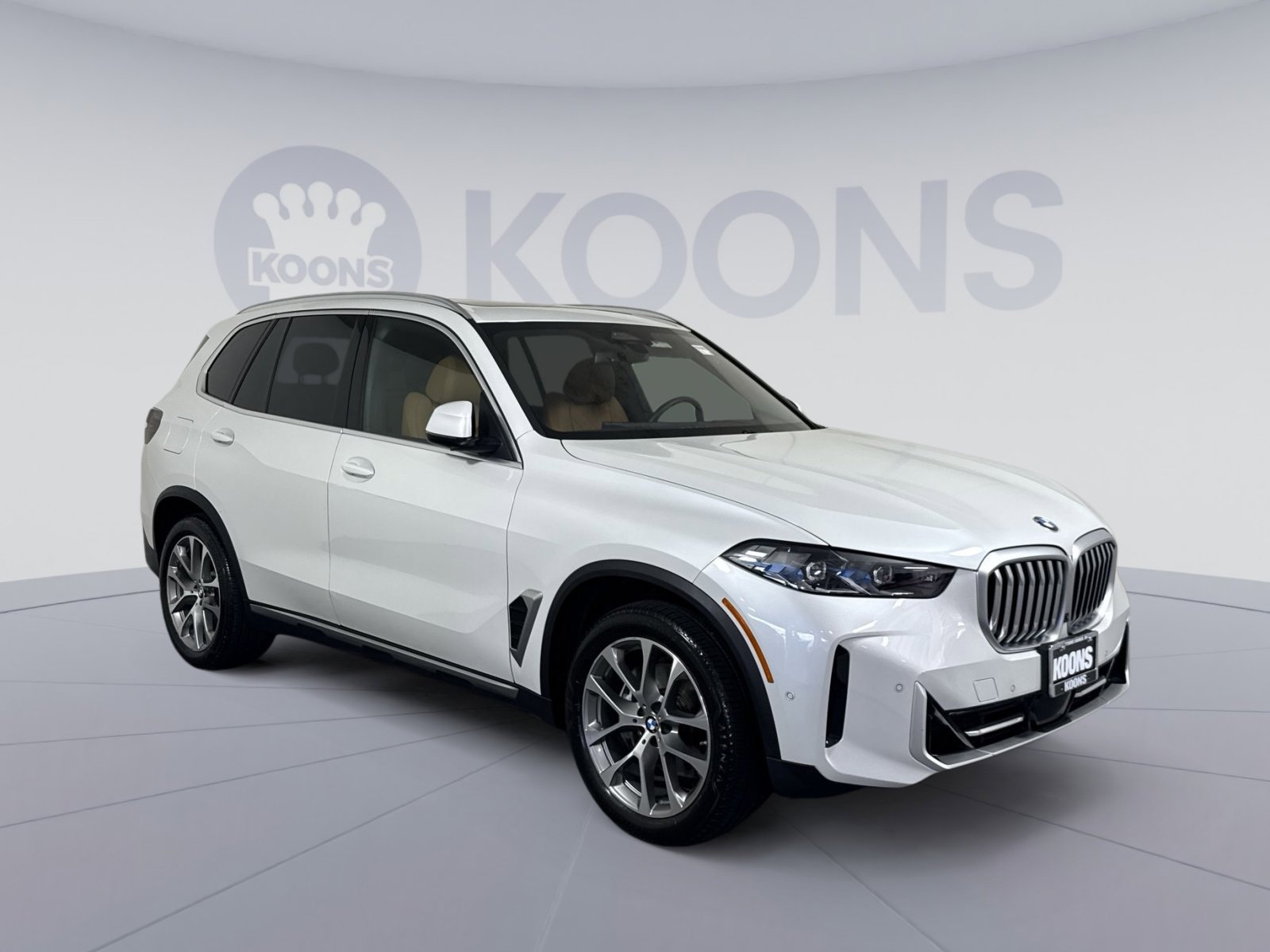 Used 2024 BMW X5 xDrive40i w/ Premium Package AWD/4WD image 10