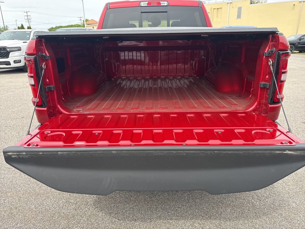 New 2026 RAM 1500 4x4 Crew Cab image 22