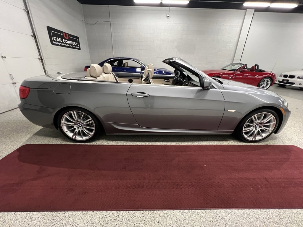 Used 2013 BMW 335i Convertible image 33
