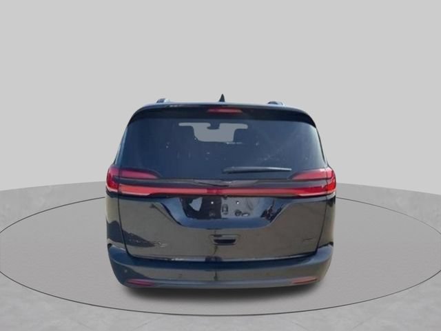 New 2026 Chrysler Pacifica Select w/ S Appearance Package AWD/4WD image 9