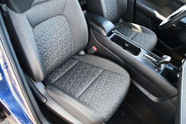 Used 2025 Nissan Kicks SV FWD image 27