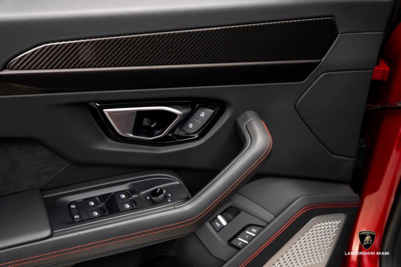 Used 2023 Lamborghini Urus S image 26