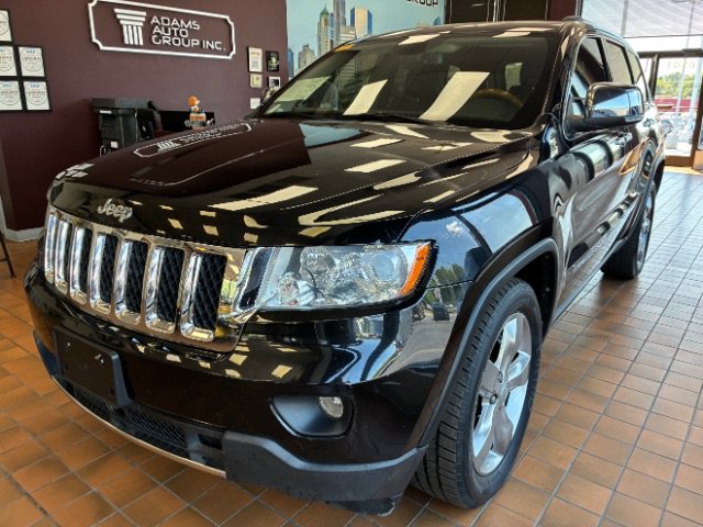 Used 2013 Jeep Grand Cherokee Overland w/ Advance Technology Group RWD image 8