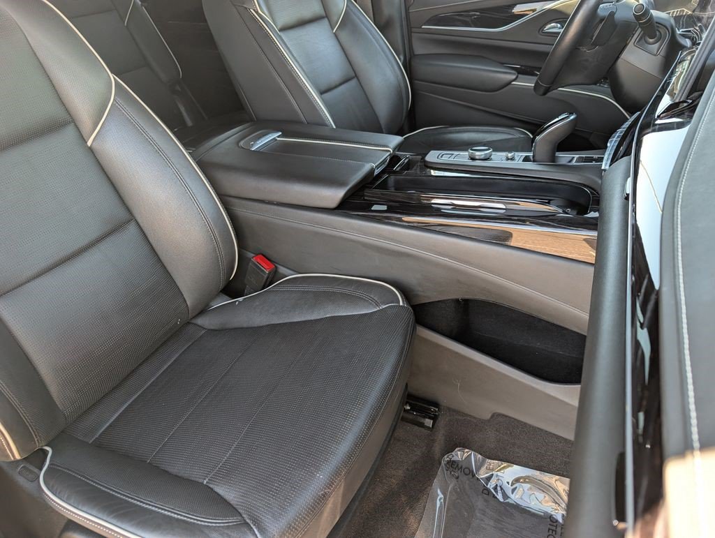 Certified 2022 Cadillac Escalade Sport w/ Touring Package AWD/4WD image 23