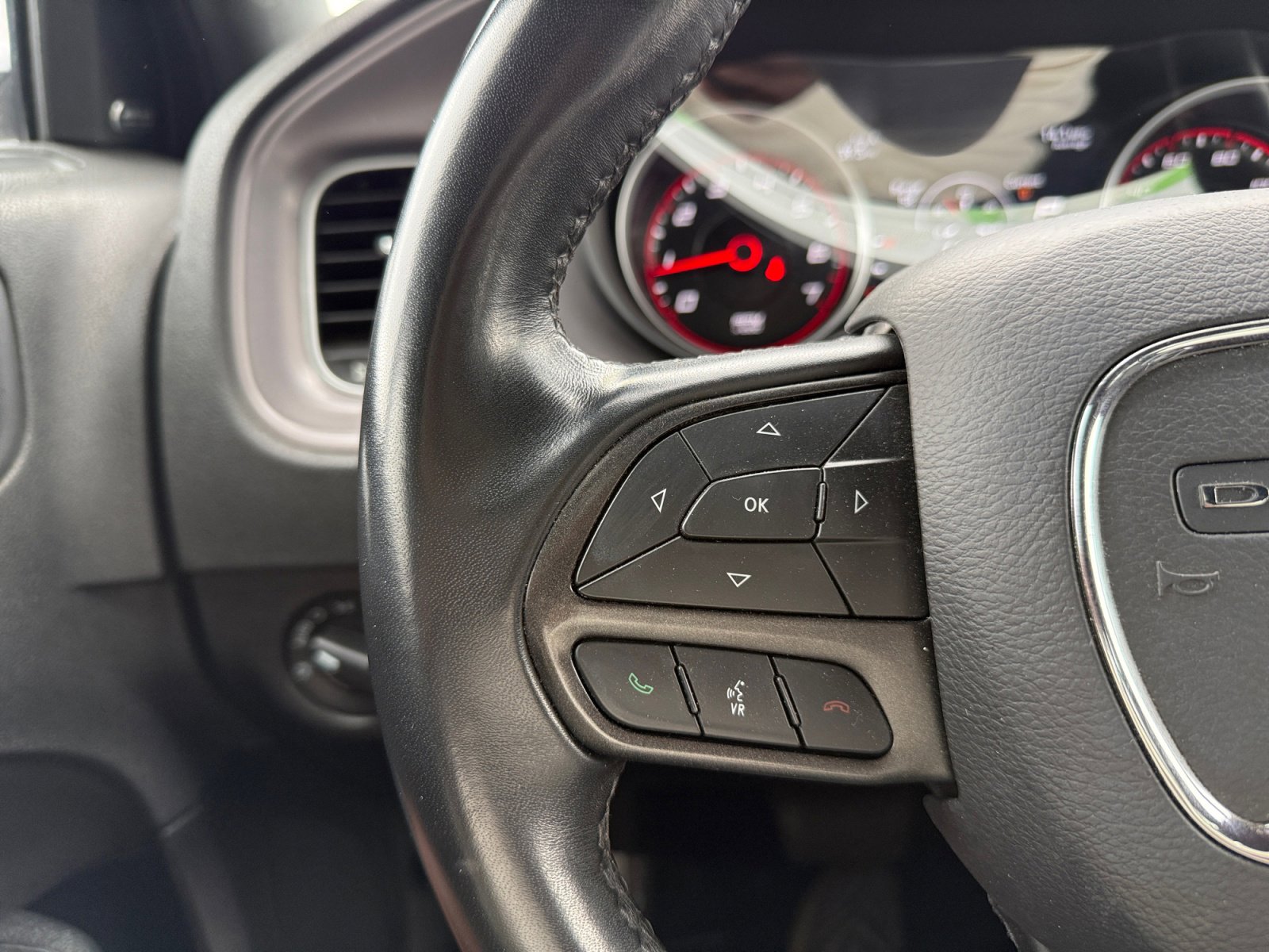 Used 2023 Dodge Charger SXT image 19