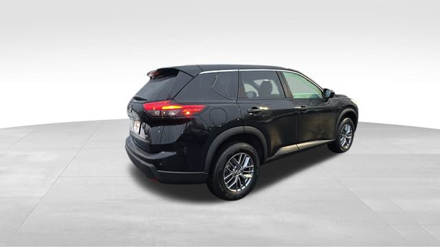 Used 2024 Nissan Rogue S image 34