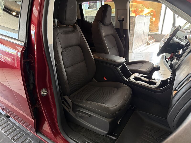 Used 2018 Chevrolet Colorado LT w/ LT Convenience Package AWD/4WD image 20