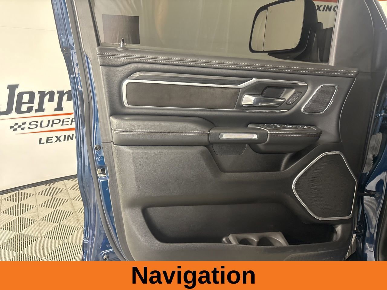 Used 2023 RAM 1500 Laramie AWD/4WD image 8