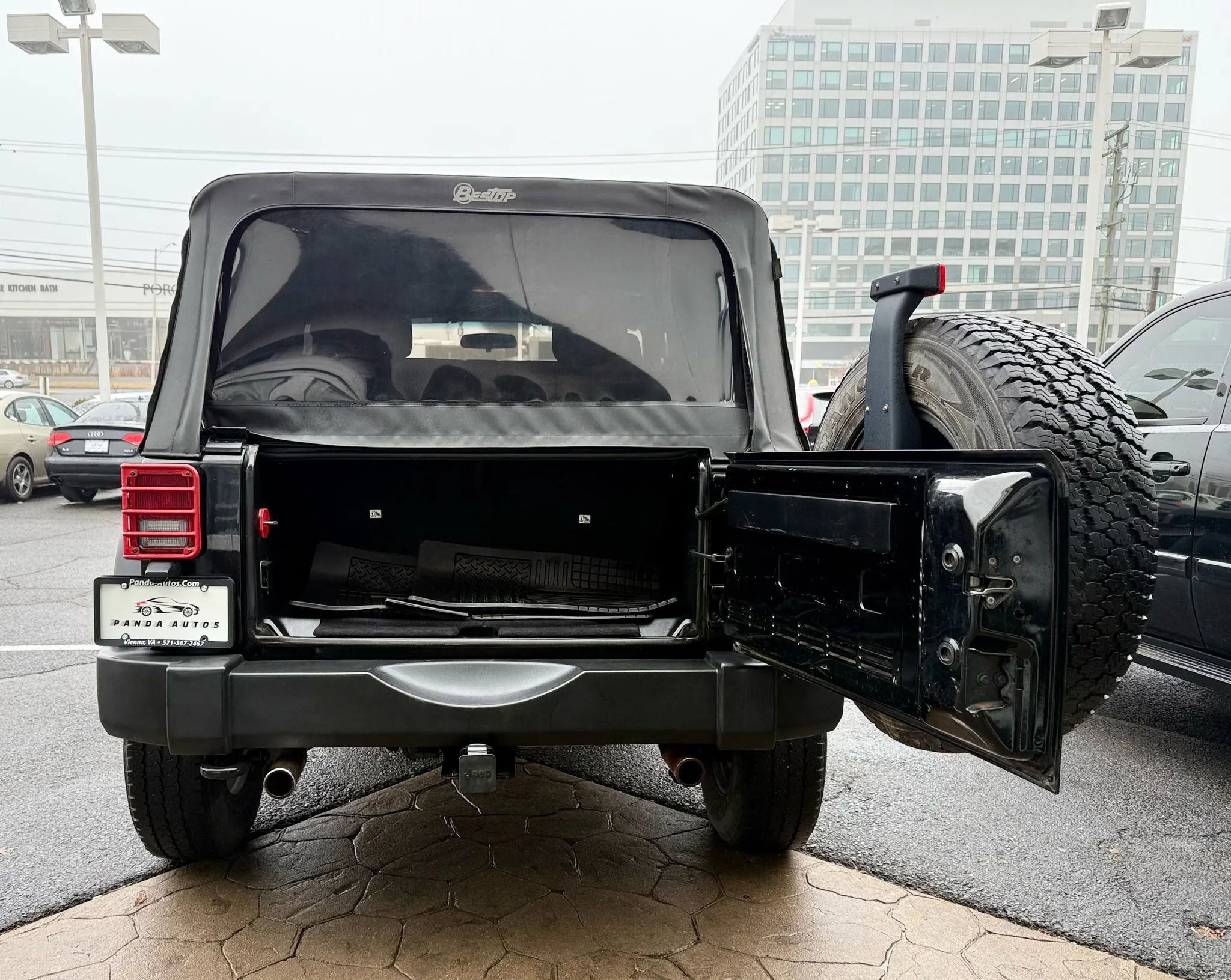 Used 2011 Jeep Wrangler Sport image 27