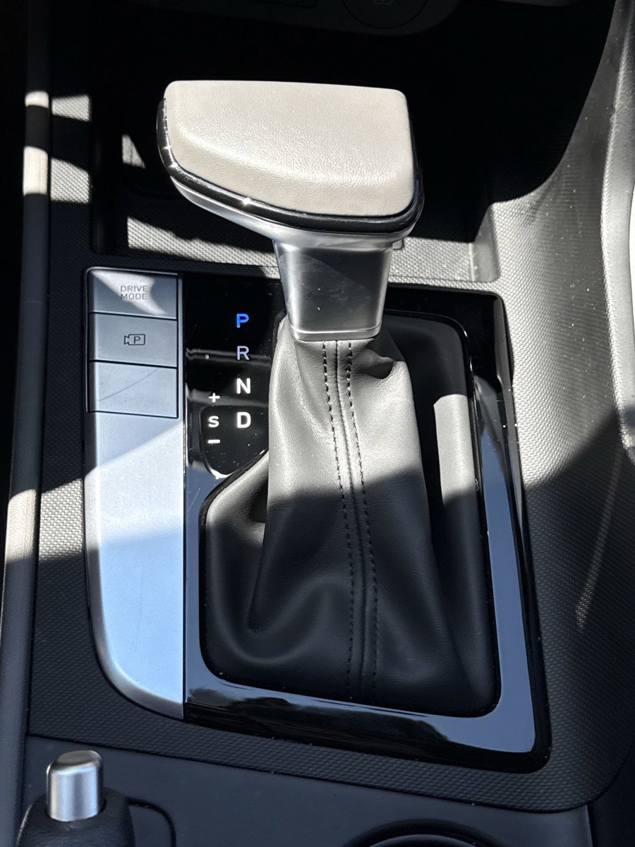 Used 2025 Hyundai Elantra Sport image 26