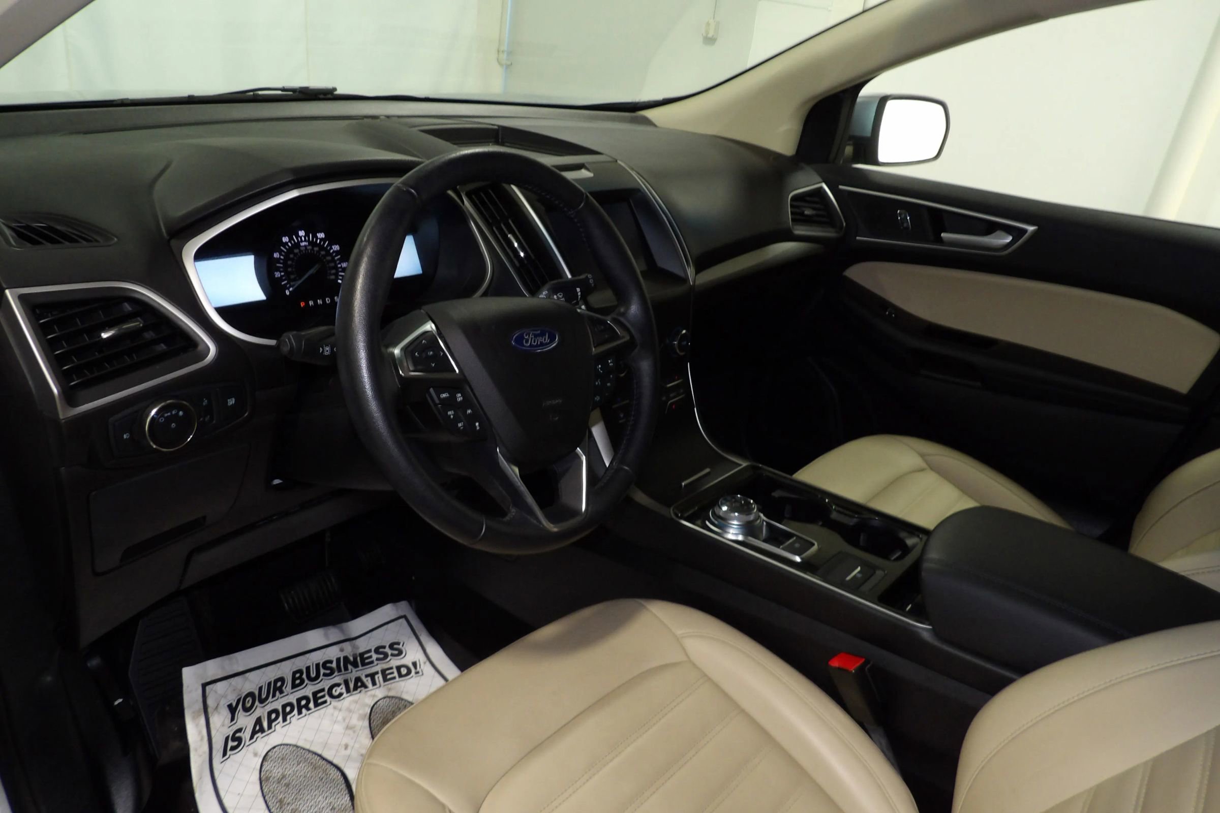 Used 2020 Ford Edge SEL w/ Cold Weather Package AWD/4WD image 10
