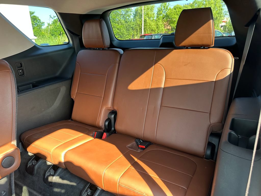 Used 2018 Chevrolet Traverse High Country AWD/4WD image 21