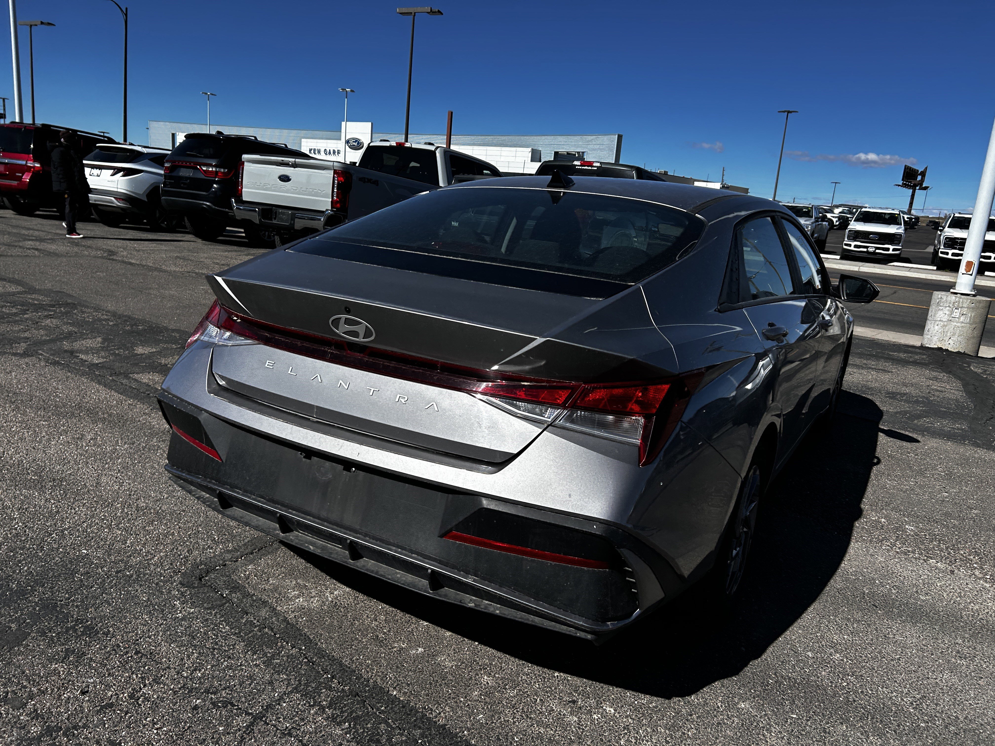 Used 2024 Hyundai Elantra SEL image 5