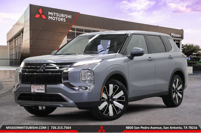 New 2026 Mitsubishi Outlander SE image 1