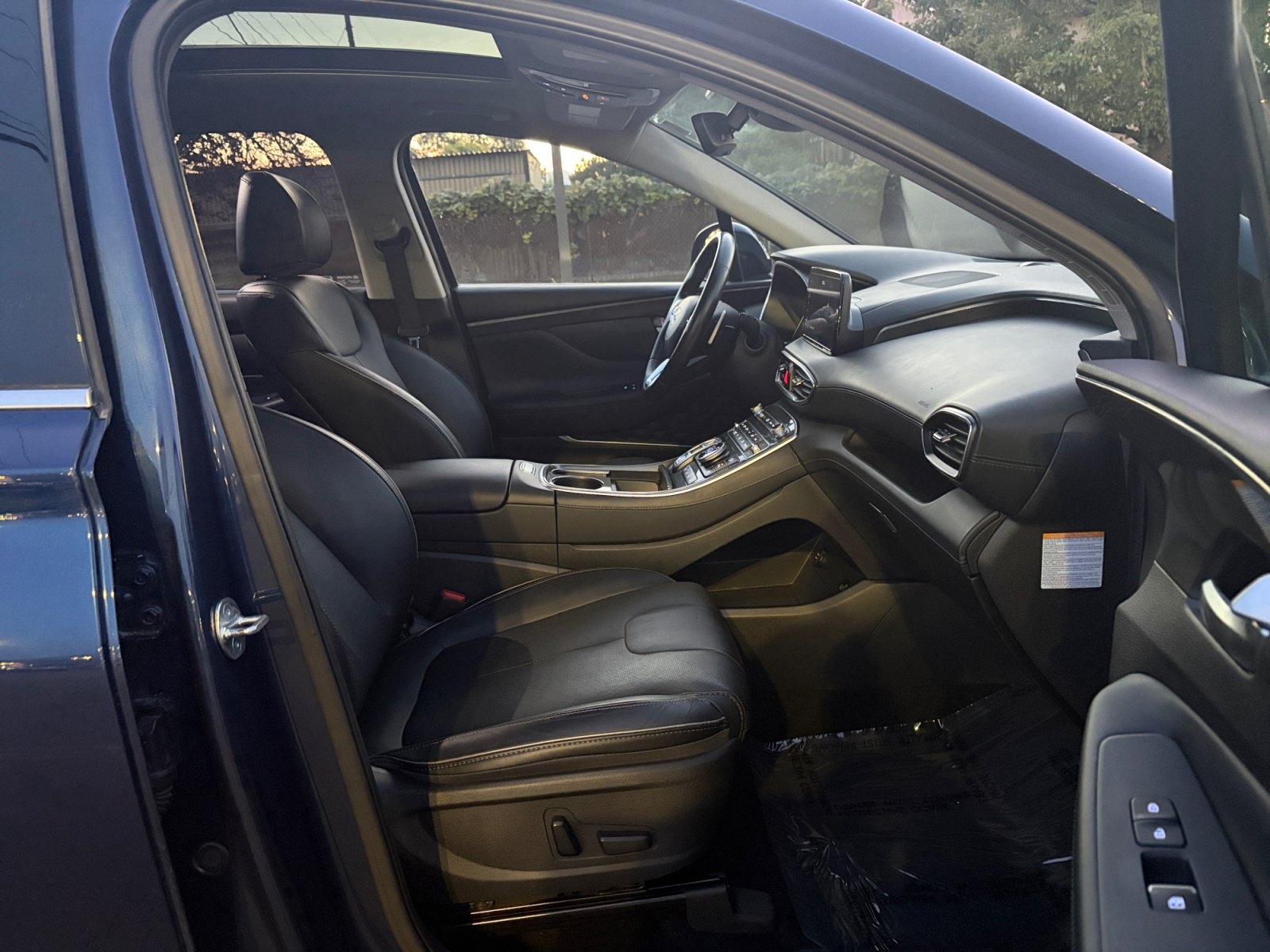 Used 2023 Hyundai Santa Fe Limited AWD/4WD image 28