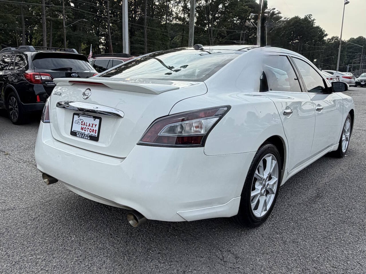 Used 2012 Nissan Maxima 3.5 SV w/ Premium Pkg FWD image 5