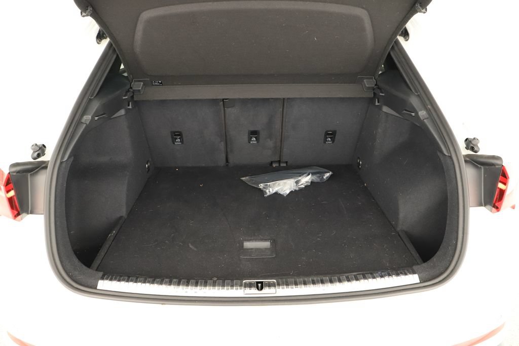 Used 2019 Audi Q3 2.0T Prestige AWD/4WD image 28