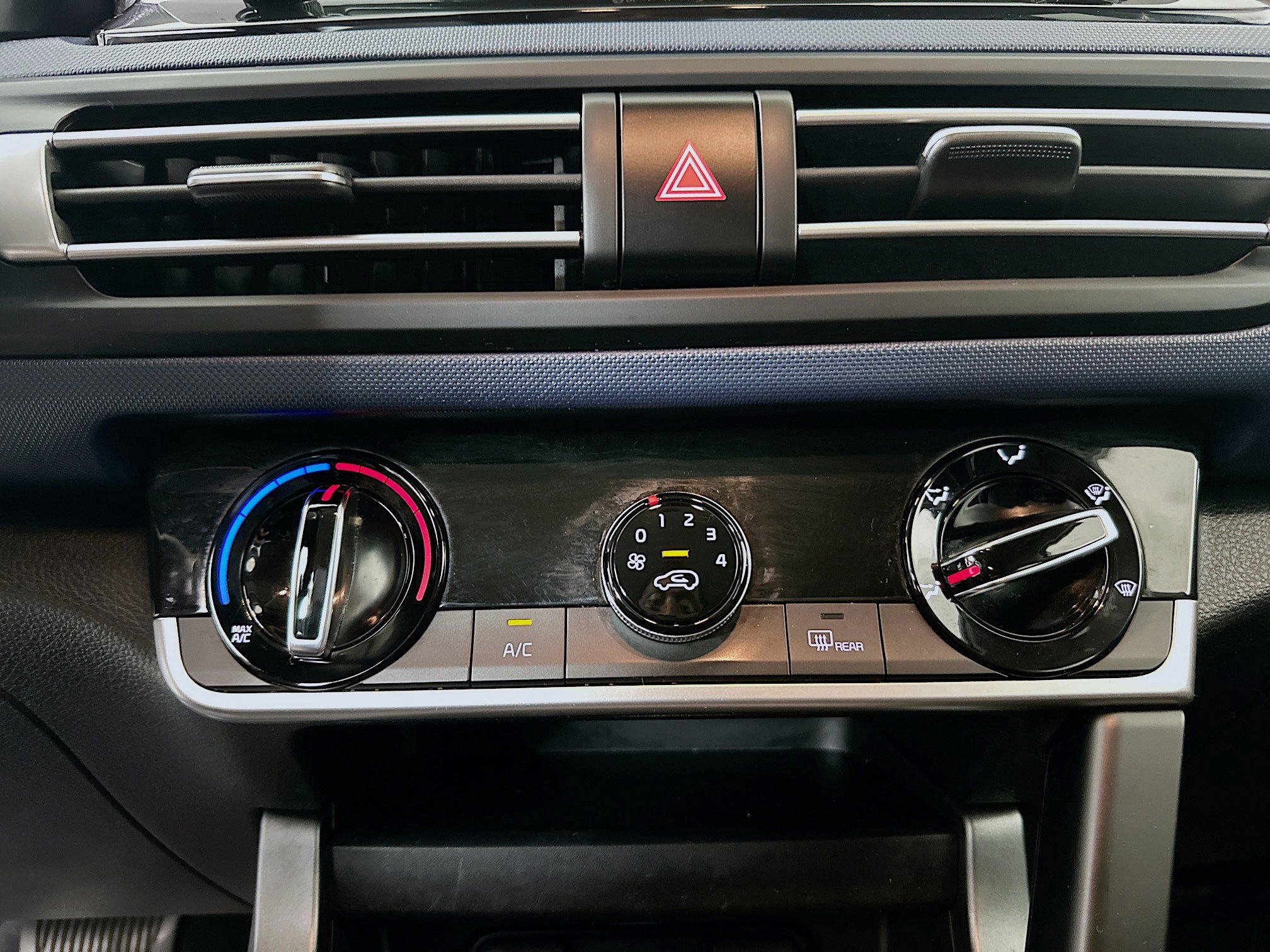 Used 2021 Kia Seltos S image 22