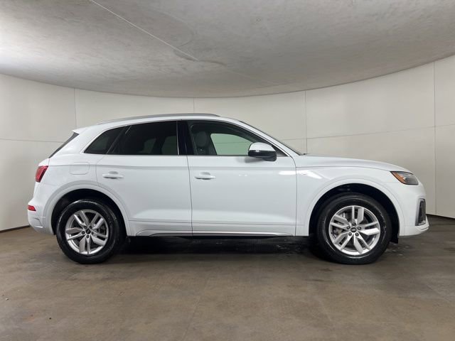 Certified 2023 Audi Q5 2.0T Premium w/ Convenience Package AWD/4WD image 8