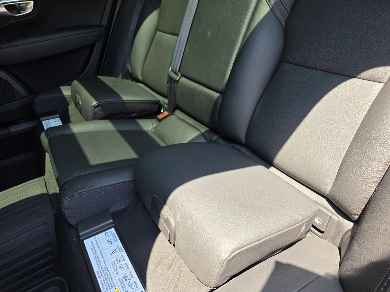 Used 2019 Volvo V90 T6 Cross Country w/ Protection Package Premier AWD/4WD image 20