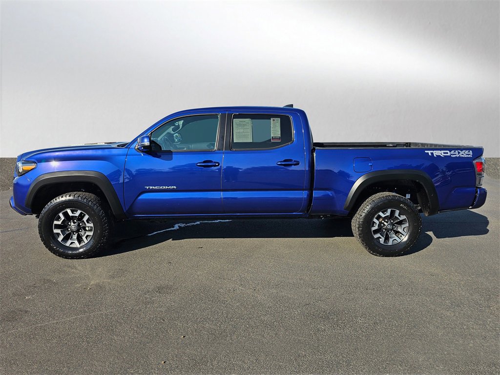 Used 2023 Toyota Tacoma TRD Off-Road image 2