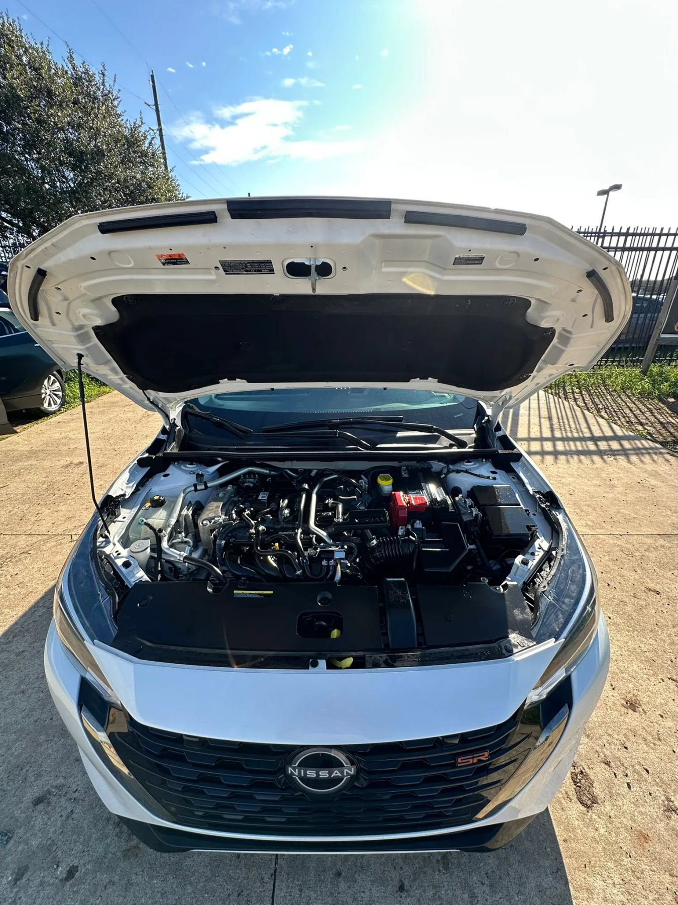 Used 2024 Nissan Sentra SR FWD image 9