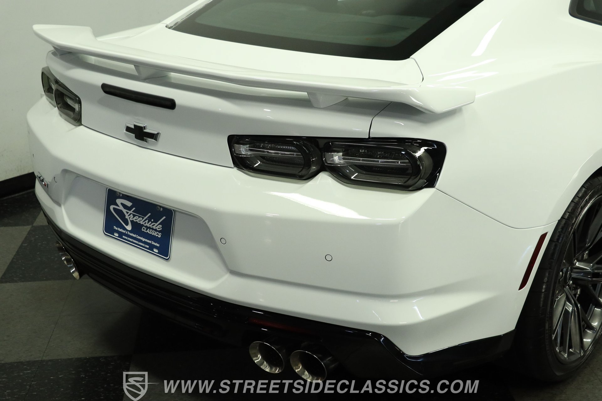 Used 2023 Chevrolet Camaro ZL1 RWD image 25