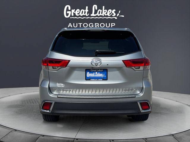 Used 2017 Toyota Highlander Limited w/ Carpet Mat Package AWD/4WD image 4